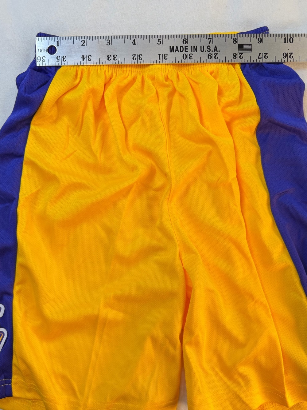 Los Angeles Lakers #23 LeBron James Youth XL Jersey and Shorts Set NWT - Picture 7 of 10